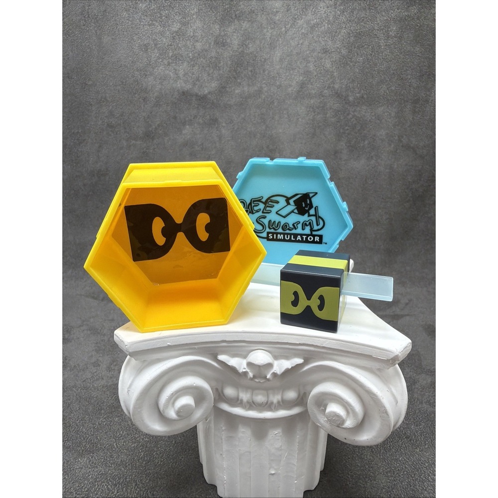 Bee Swarm Simulator Mini Series 1 Demo Bee Figure & Comb